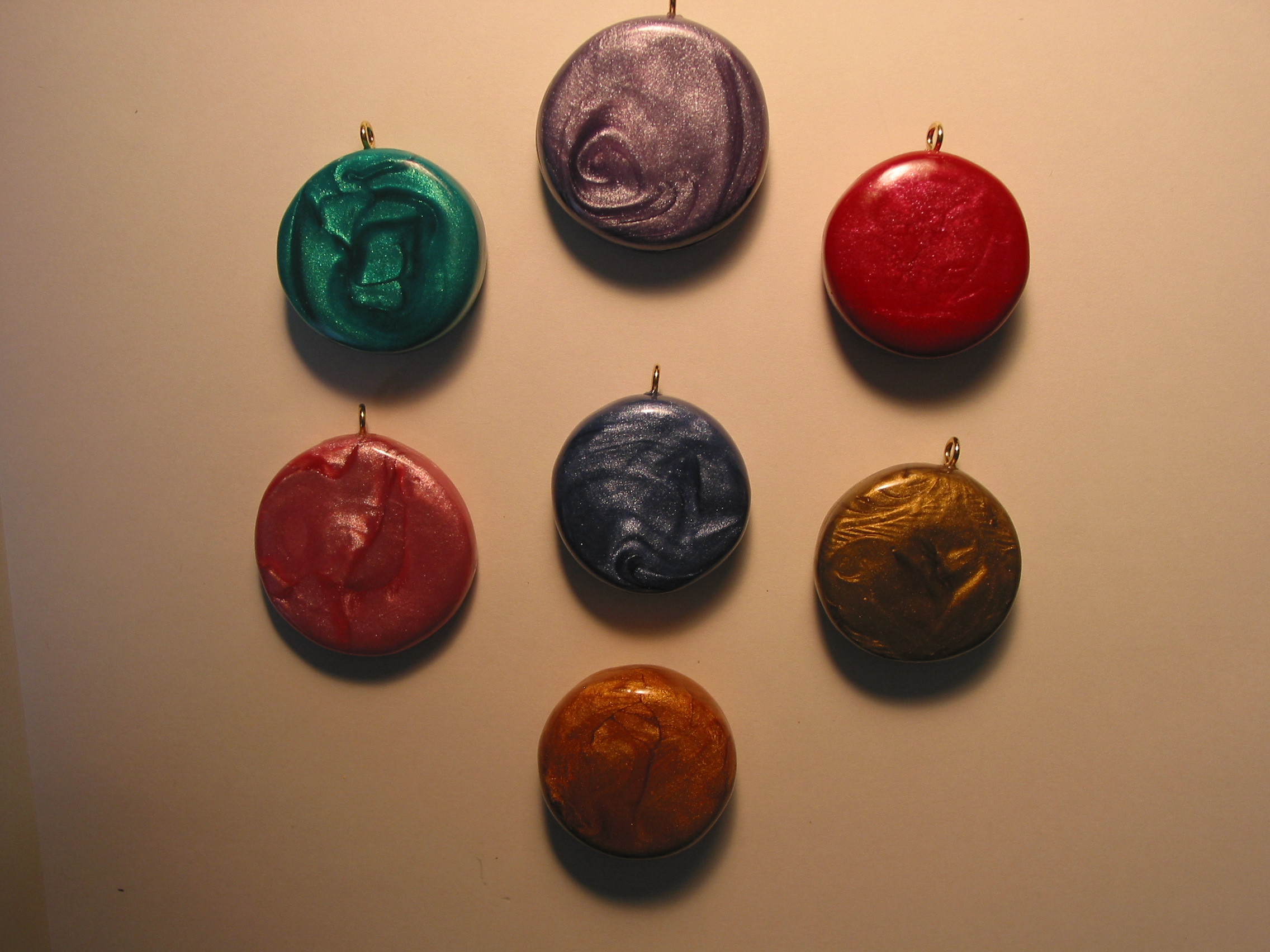 disk pendants